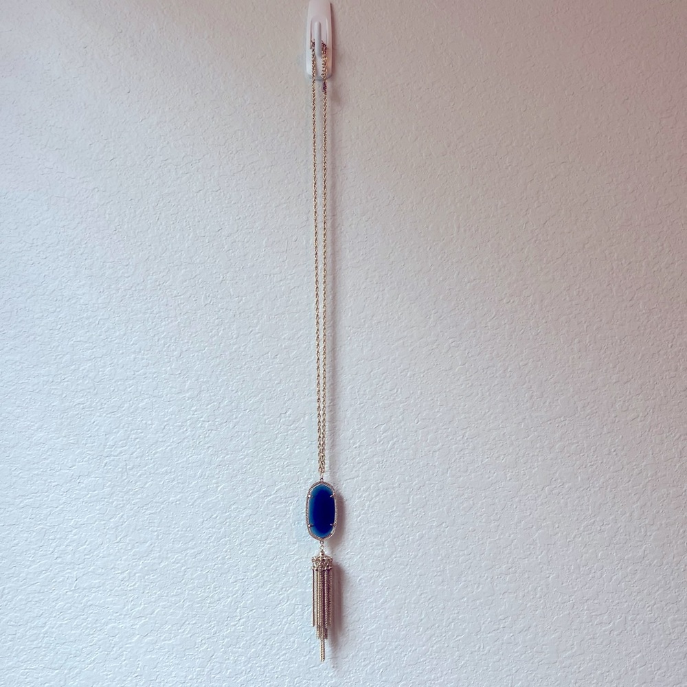 Kendra Scott Rayne Oval Tassel Pendant Necklace Navy Cat’s Eye / Gold - Picture 5 of 15